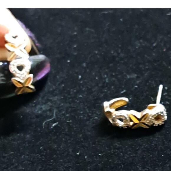 Ross Simons 925 China Sterling Silver Gold Vermeil X KISS HEART J-HOOP Earrings - Picture 6 of 16